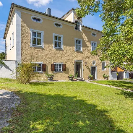 Exceptional For Art Lovers Holiday home *