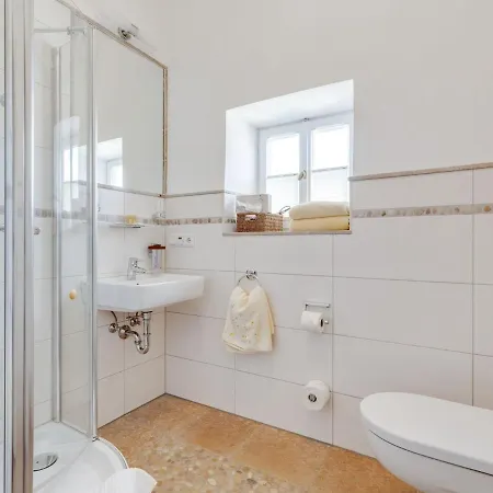 Semesterbostad Herrenhaus In Im Malerischen Altmuehltal *