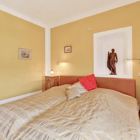 Holiday home Exceptional For Art Lovers